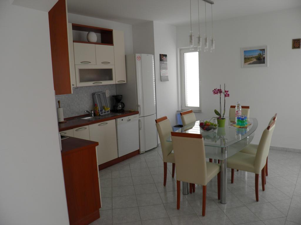 Apartmani Galeb ビオグラード・ナ・モル エクステリア 写真