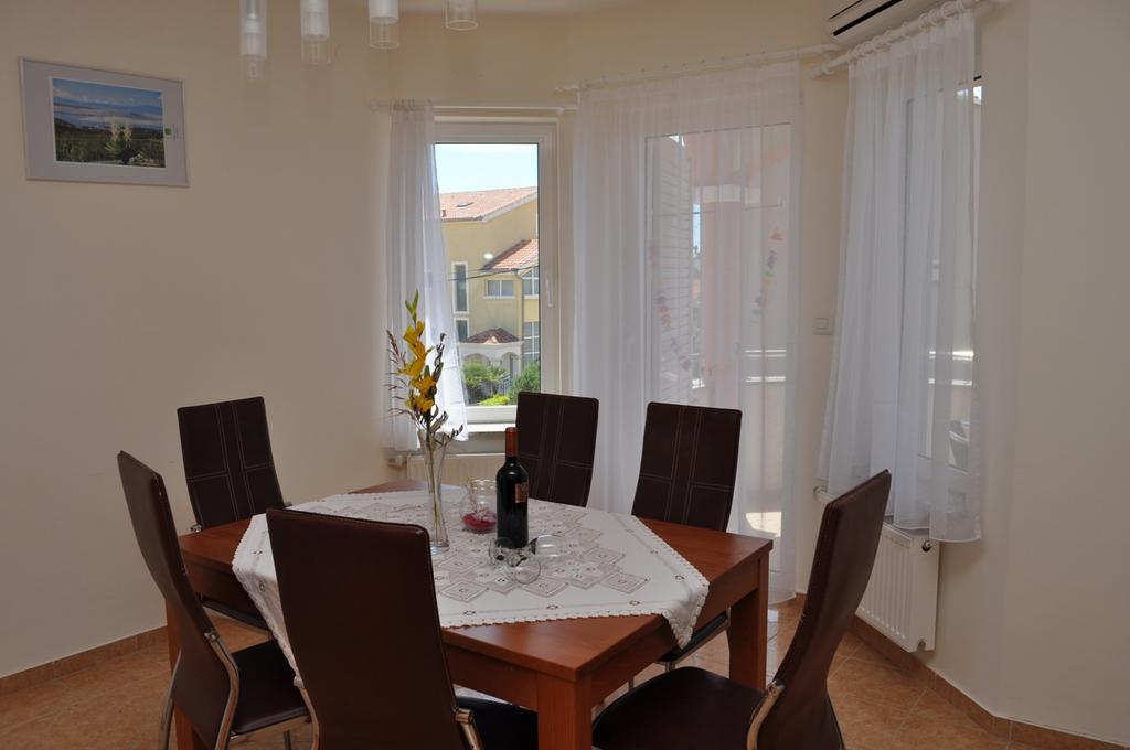 Apartmani Galeb ビオグラード・ナ・モル エクステリア 写真